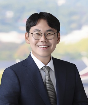 DongWook LEE Attorney